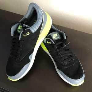 Men’s Nike Air Odyssey